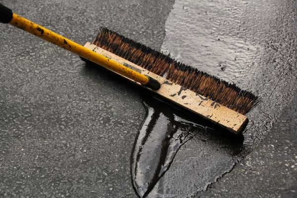 Asphalt Driveway Sealing in Hixson